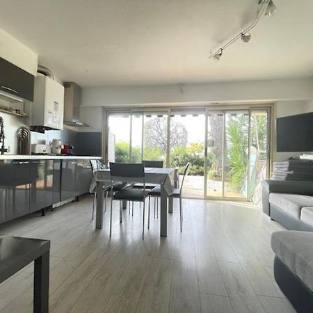 Appartement Face A La Mer Et Au Port Saint Laurent Du Var Avec Jardin Privatif Εξωτερικό φωτογραφία